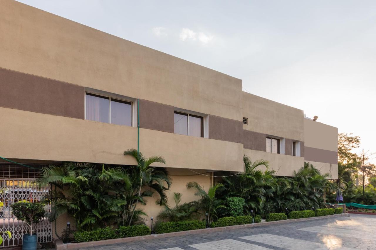 Oyo 75956 Hotel Grand Rourkela Exterior foto